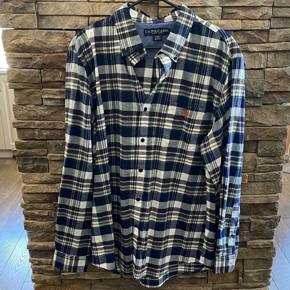 NWOT U.S. Polo Assn. Men's Navy and White Flannel Shirt